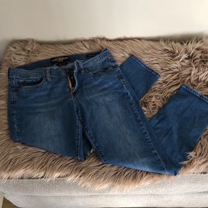 Lucky Brand Charlie Capri Jeans